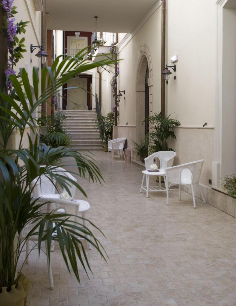 Апарт отель Palazzo Reginella Бовалино-Марина Экстерьер фото